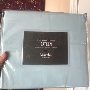 NWT, never used Martha Stewart Robins egg blue Queen size sheet. Flat sheet ONLY